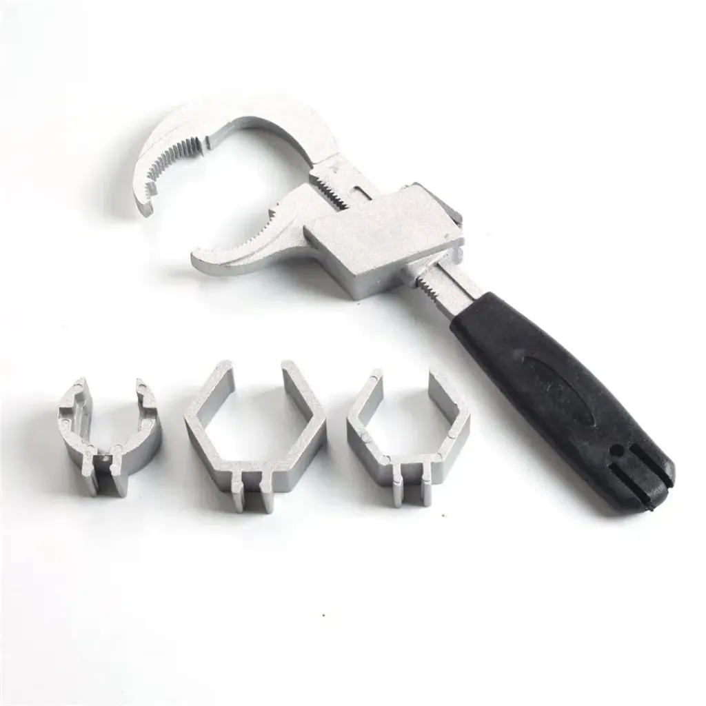 LLAVE MULTIFUNCIONAL PARA PLOMERIA Y GRIFERIA.webp