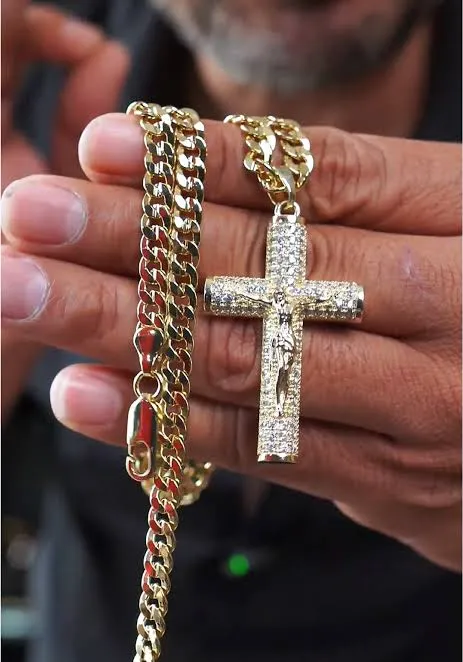 CADENA 14K CON DIJE DE CRUZ JESUS