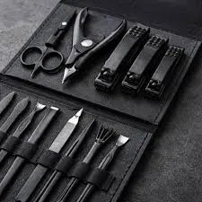 KIT MANICURE 16 PCS NEGRO