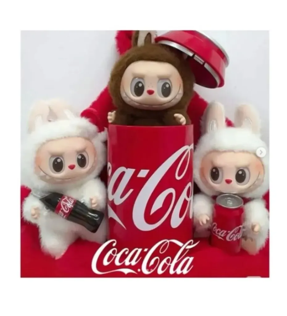 [940] LABUBU COCA-COLA
